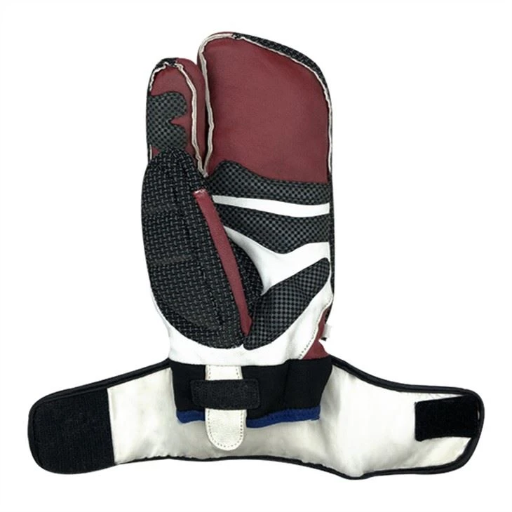 Warm climbing gloves
